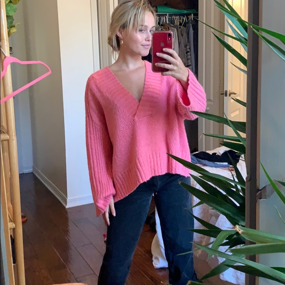 Oversized pink sweater
